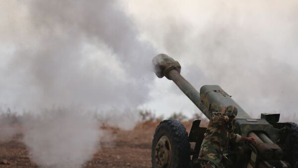 Артиллерийский обстрел позиций боевиков на севере сирийской провинции Хама - اسپوتنیک ایران  