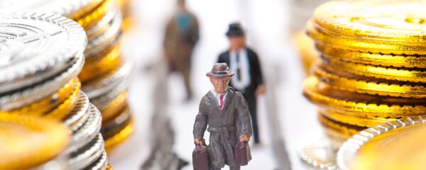 افشای جنجالی دلیل افزایش قیمت ارز و سکه در ایران توسط کارشناس اقتصادی ایرانی +ویدئو - اسپوتنیک ایران  