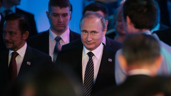 Президент РФ Владимир Путин на торжественном приеме в честь глав делегаций - участников саммита Россия — АСЕАН - اسپوتنیک ایران  