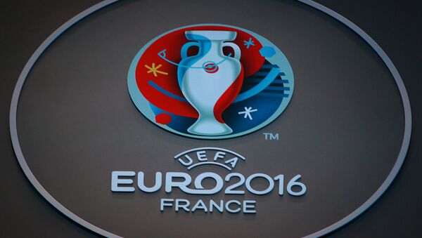 The official UEFA Euro 2016 logo at the UEFA Euro 2016 final draw at the Palais des Congres in Paris, France - اسپوتنیک ایران  