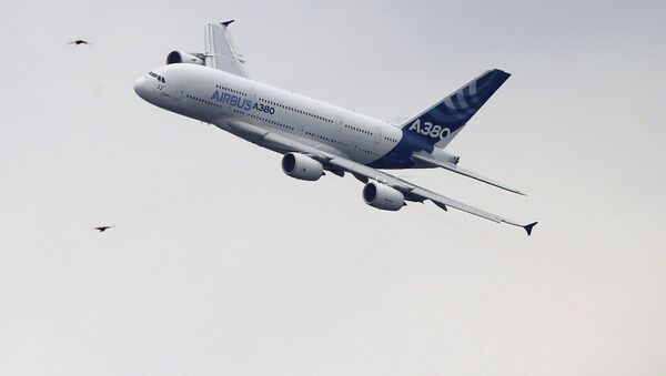 Самолет Airbus А380 на парижском авиасалоне в Ле-Бурже - اسپوتنیک ایران  