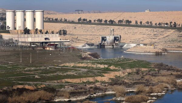 Самая большая плотина Ирака, находящаяся в 40 километрах к северо-западу от города Мосул - اسپوتنیک ایران  