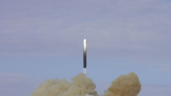 Пуск с космодрома Байконур межконтинентальной баллистической ракеты РС-18 - اسپوتنیک ایران  