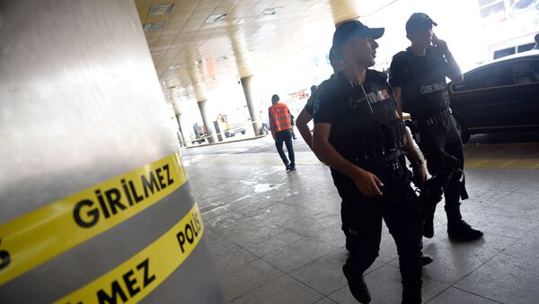 بازداشت سه نفر دیگر در ارتباط با حمله تروریستی فرودگاه استانبول - اسپوتنیک ایران  