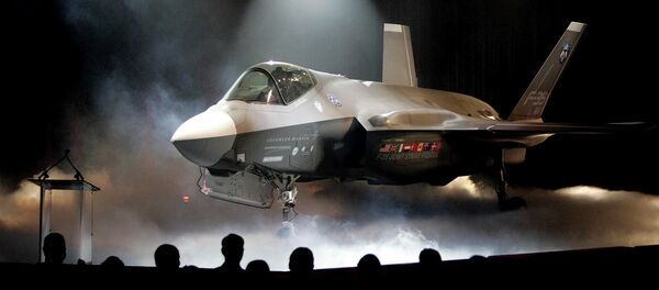 جنگنده اف-35بی برای اولین بار روی ناو هواپیمابر الیزابت فرود آمد+ ویدیو - اسپوتنیک ایران  