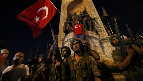 Турецкие солдаты на площади Таксим в Стамбуле - اسپوتنیک ایران  