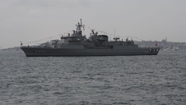 ناوچه نیروی دریایی ترکیه به محل غرق شدن کشتی باری روسیه رسید - اسپوتنیک ایران  