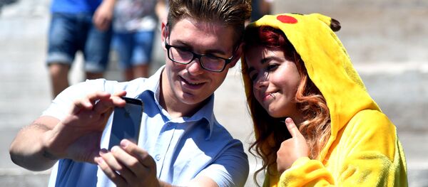 دوستداران بازی پوکمون گو در ایتالیا دوستداران بازی پوکمون گو در ایتالیا - اسپوتنیک ایران