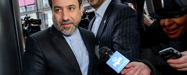 امیدواری معاون سیاسی وزیر خارجه ایران به قهرمانی پرسپولیس + ویدئو امیدواری معاون سیاسی وزیر خارجه ایران به قهرمانی پرسپولیس + ویدئو - اسپوتنیک ایران
