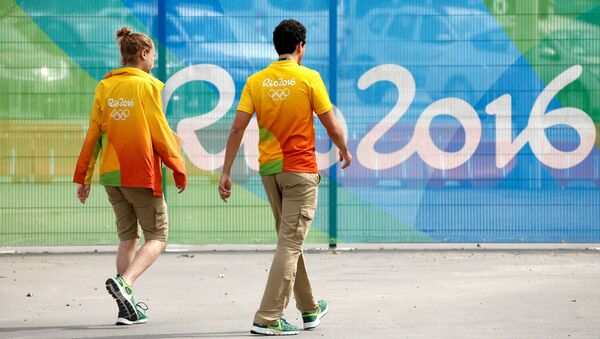 Волонтеры на территории олимпийского парка в Рио-де-Жанейро - اسپوتنیک ایران  