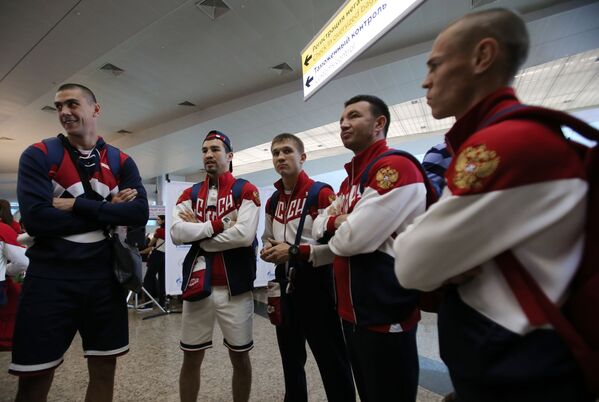 بدرقه اعضای تیم روسیه در فرودگاه « شریمیتیوا» مسکو - اسپوتنیک ایران  