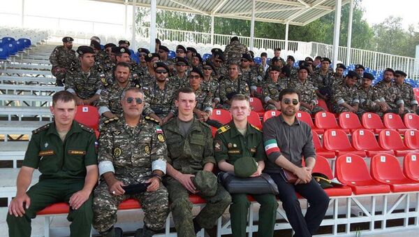 مراسم آماده سازی و سرویس دهی تجیهزات نظامی - اسپوتنیک ایران  