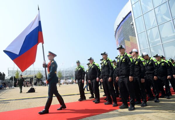 نظامیان روسیه در مراسم گشایش  «مسابقات بین المللی ارتشی-2016» در کوبینک حومه مسکو - اسپوتنیک ایران  