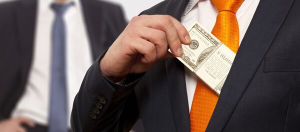 آیا ایرانی ها باید در انتظار تحریم جدید باشند؟ - اسپوتنیک ایران  