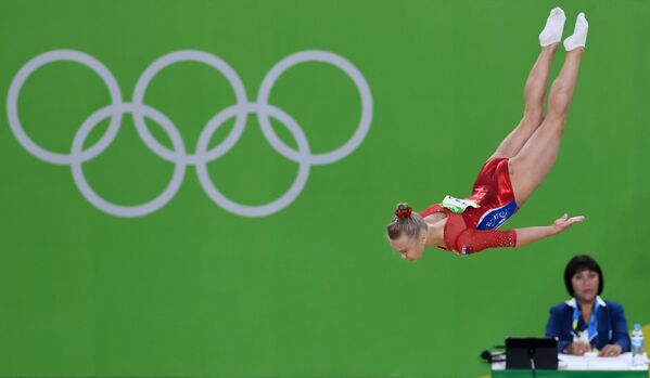 آنگلینا ملنیکووا ورزشکار روسیه  در مسابقات ژیمناستیک در ریو د ژانیرو - اسپوتنیک ایران  