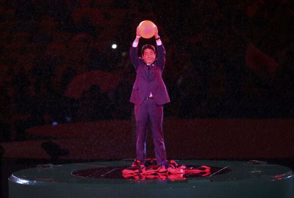 سیندزو  آبه، نخست وزیر ژاپن در مراسم اختتامیه بازی های المپیک در ریو د ژانیرو - اسپوتنیک ایران  
