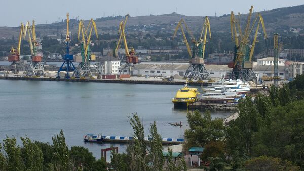 Вид на морской порт Феодосии - اسپوتنیک ایران  