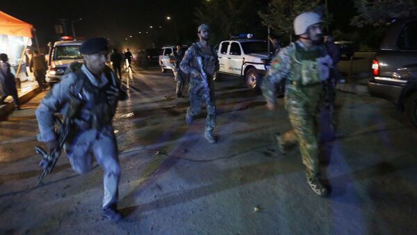Афганские военные на месте взрыва у Американского университета в Кабуле - اسپوتنیک ایران  