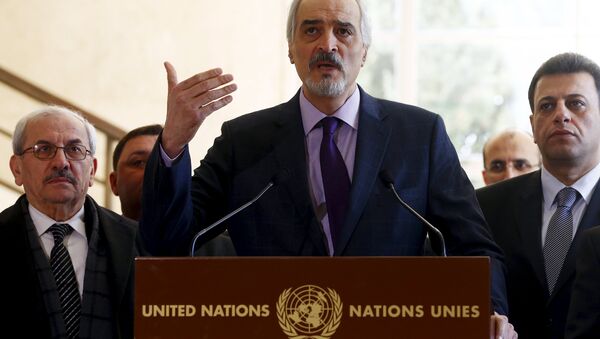 Syrian government's head of delegation, Bashar al-Jaafari speaks to media after a new round of negotiations between the U.N. with U.N. mediator for Syria Staffan de Mistura (not pictured) and Syrian government at the European headquarters of the United Nations in Geneva, Switzerland March 14, 2016 - اسپوتنیک ایران  