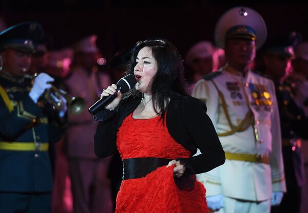 خواننده تامارا گوردستیلی در فستیوال بین المللی نظامی - موزیکال » برج اسپاسکی» مسکو - اسپوتنیک ایران  