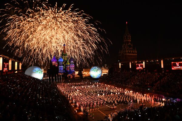 آتشبازی فستیوال بین المللی نظامی - موزیکال » برج اسپاسکی» مسکو - اسپوتنیک ایران  