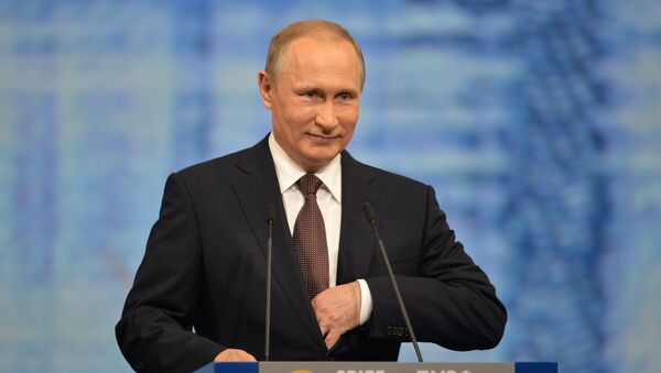 Президент России Владимир Путин на XX Петербургском международном экономическом форуме - اسپوتنیک ایران  