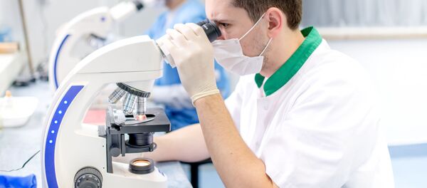 به نقل از مجله Science پس از ٨٠ سال حدس و گمان فيزيكدانان بالاخره توانستند كه هيدروژن را از شكل گاز به جامد تبديل كنند. - اسپوتنیک ایران  