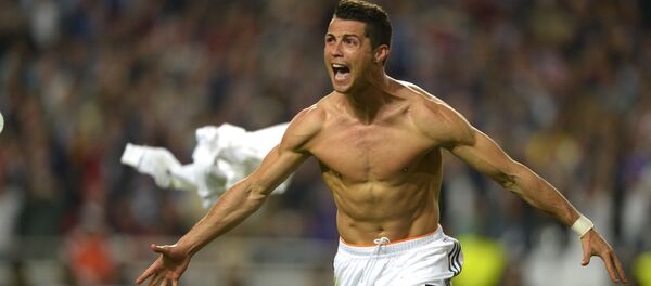 تذکر کرونایی به رونالدو+ویدیو تذکر کرونایی به رونالدو+ویدیو - اسپوتنیک ایران