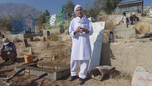 فهیمه محمدی دختری که هویت‌اش را در گورستانی در کابل دفن خاک کرد - اسپوتنیک ایران  