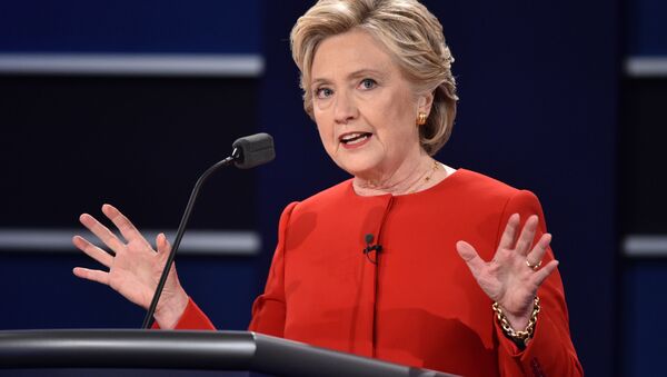 Кандидат в президенты США Хиллари Клинтон в дебатах в Нью-Йорке - اسپوتنیک ایران  