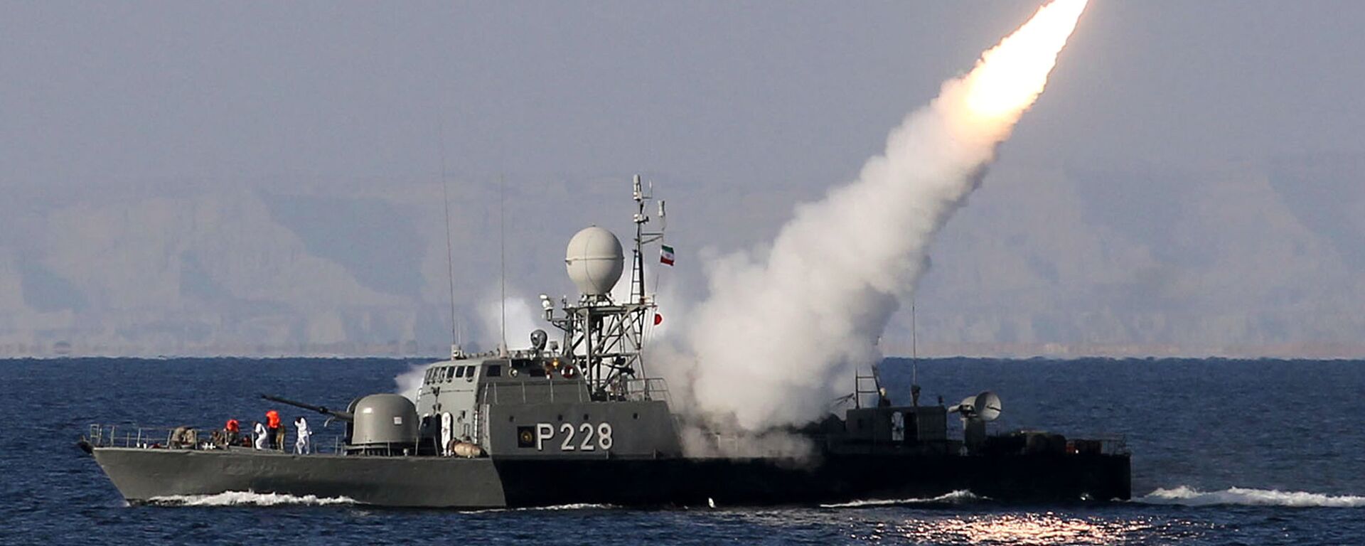 تبادل آتش توپخانه ای در رزمایش دریایی ایران و روسیه - اسپوتنیک ایران  , 1920, 15.02.2021