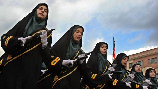 Iranian female police officers wearing chadors parade during a female police graduation ceremony at the Police Academy in Tehran, Iran. (File) - اسپوتنیک ایران  