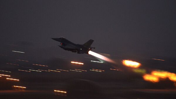 احتمال حمله ی هوایی آمریکا به نیروهای اسد در سوریه - اسپوتنیک ایران  
