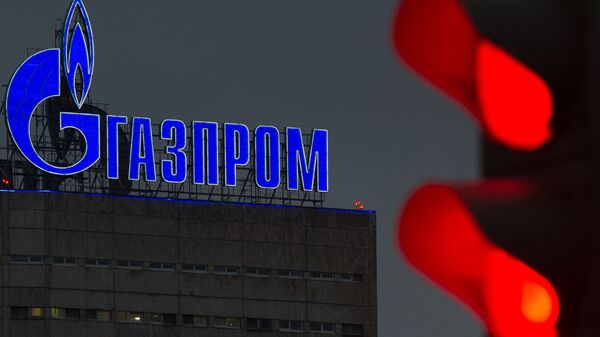آرم « گازپروم» بر بالای ساختمان اداری در مسکو  - اسپوتنیک ایران  