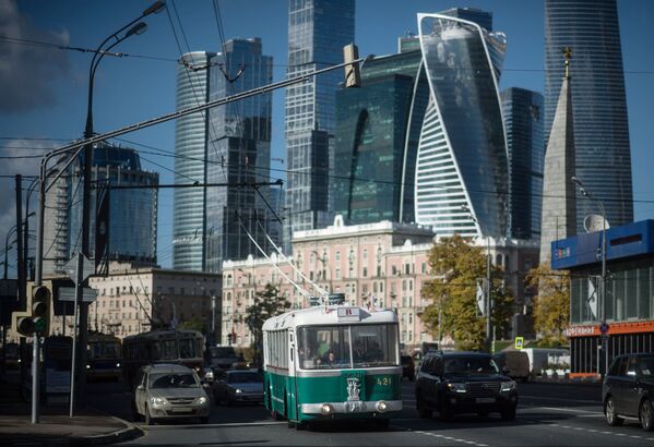 جشن اتوبوس های برقی در مسکو - اسپوتنیک ایران  