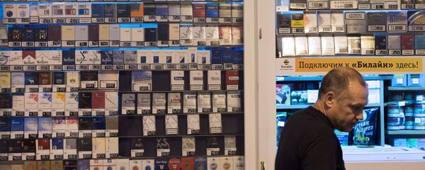 آزاد شدن ترانزیت همه برندهای دخانیات در ایران - اسپوتنیک ایران  