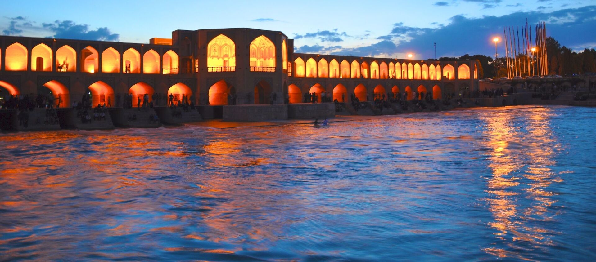 Мост Хаджу через реку Заяндеруд в Иране - اسپوتنیک ایران  , 1920, 10.10.2016