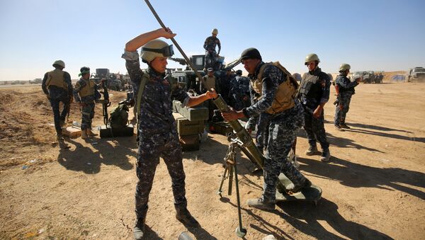 Иракские военные готовят боеприпасы перед операцией по освобождению Мосула в Ираке - اسپوتنیک ایران  
