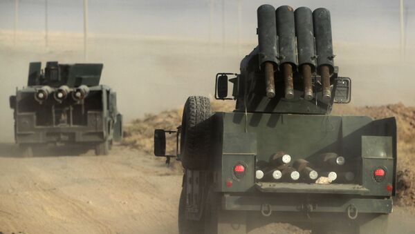 Колонна бронетехники в 45-и километрах от иракского города Мосул - اسپوتنیک ایران  