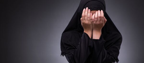 بازتاب شکنجه کودکان ماهشهری توسط نامادری و پدر +عکس،ویدئو - اسپوتنیک ایران  