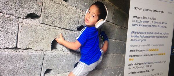 Трехлетний иранец-акробат Арат Хосейни Трехлетний иранец-акробат Арат Хосейни - اسپوتنیک ایران