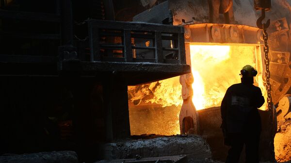 Выплавка металла в цехе металлургического завода ГМК Норильский никель - اسپوتنیک ایران  