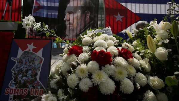 مراسم خاکسپاری رهبر انقلاب کوبا در  سانتیاگو - اسپوتنیک ایران  