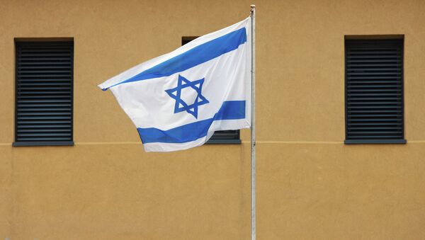 در اسرائیل متخصصان موفق شدند برای اولین بار در دنیا لیزرآبی بسازند. - اسپوتنیک ایران  
