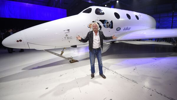 Основатель корпорации Virgin Ричард Брэнсон представляет публике новый космический корабль SpaceShipTwo - اسپوتنیک ایران  