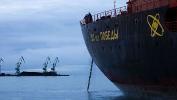 Атомный ледокол 50 лет Победы - один из трех ледоколов, сопровождающих танкер Балтика по Северному морскому пути - اسپوتنیک ایران  