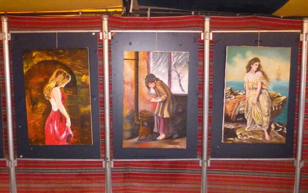 هنرمند سوری تاریخچه درگیری های سوریه را به صورت آثار هنری در می آورد - اسپوتنیک ایران  