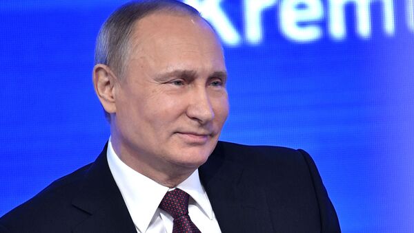 Президент РФ Владимир Путин на двенадцатой большой ежегодной пресс-конференции - اسپوتنیک ایران  
