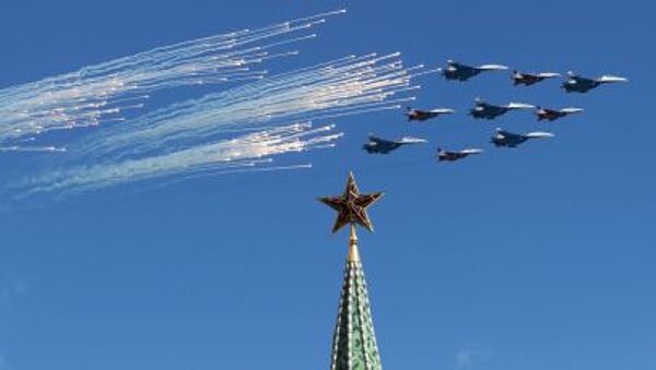 اولین تمرین بخش هوایی رژه پیروزی روز سه شنبه 5 مه بر فراز میدان سرخ مسکو برگزار شد. - اسپوتنیک ایران  