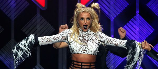 Britney Spears performs at iHeartRadio Jingle Ball concert at Staples Center in Los Angeles, California U.S., December 2, 2016. - اسپوتنیک ایران  